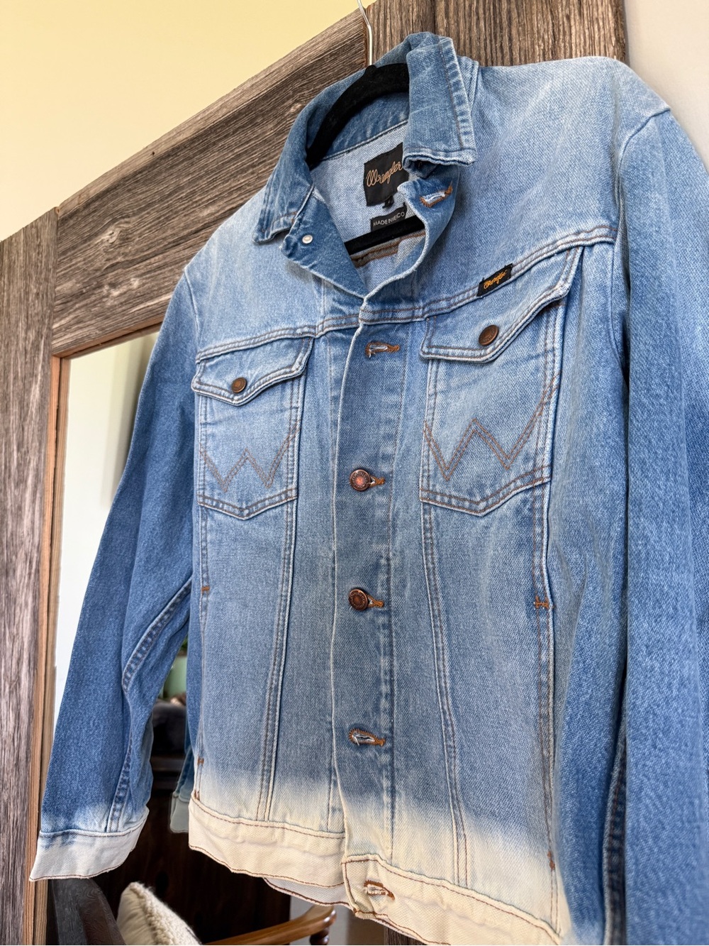 VINTAGE Wrangler Blue Ombre Denim Jacket - Women's